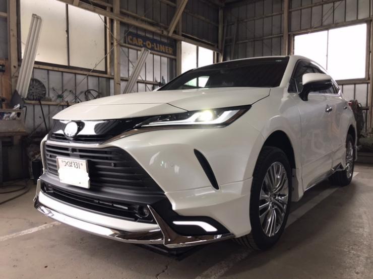 新型ハリアー　モデリスタフルエアロ